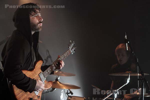 FOALS - 2012-12-13 - PARIS - La Maroquinerie - Yannis Philippakis - Jack Bevan